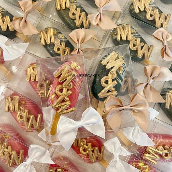 [Customisable] Initals Cakesicles Wedding Favour