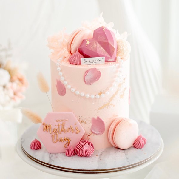Bomi Mother's Day Floral Pearl Cake