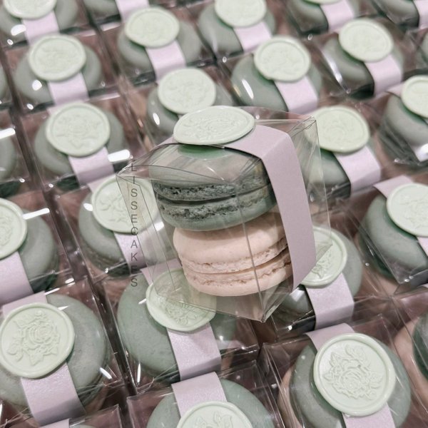 [Customisable] Macaron Wedding Favours with Wax Stamps