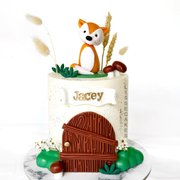 Foxy Woodland Cake