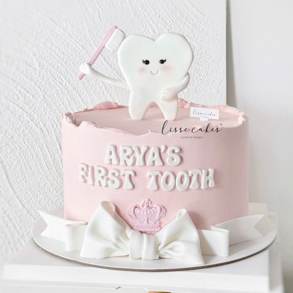 First Tooth Cake in Pink