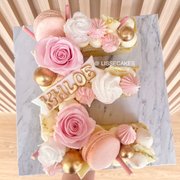 Miya Floral Letter Cake 