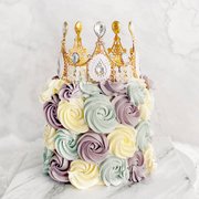 Queenie Simple Crown Cake 