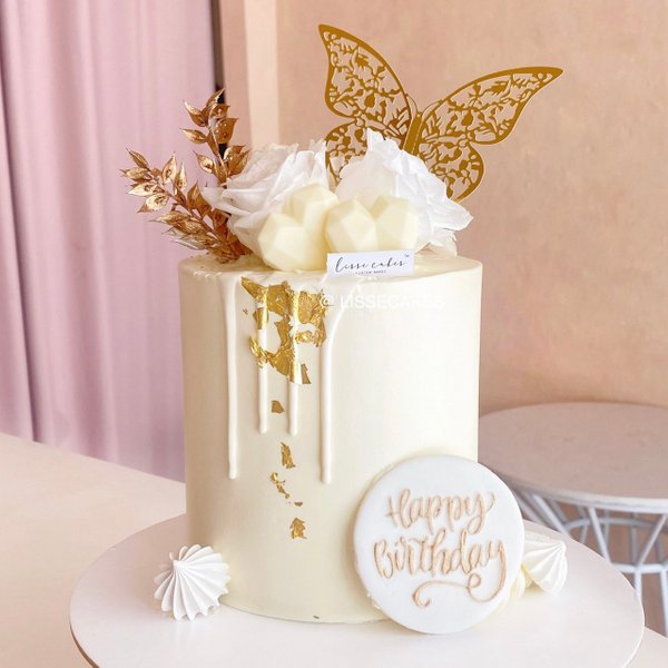 Avery Rustic Cake in White